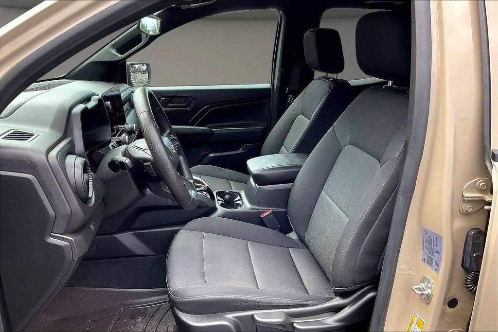 Used 2024 Chevrolet Colorado Trail Boss AWD/4WD image 26