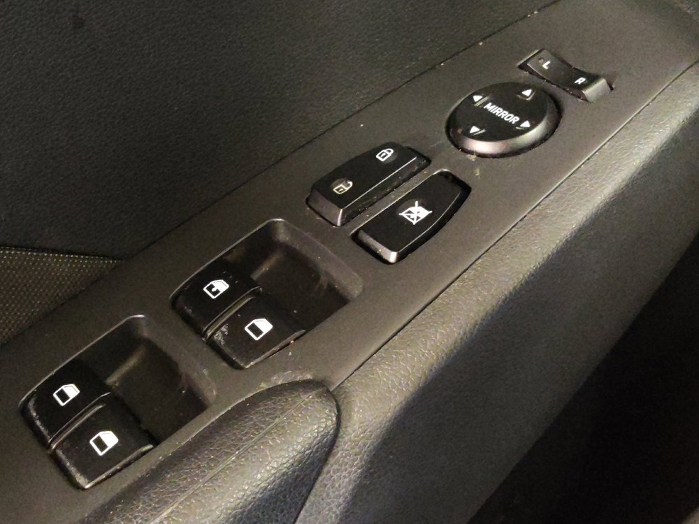 Used 2022 Hyundai Accent SE FWD image 27