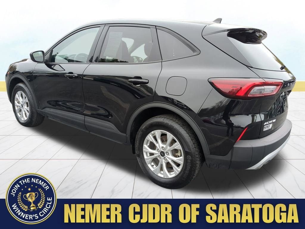 Used 2025 Ford Escape Active image 3