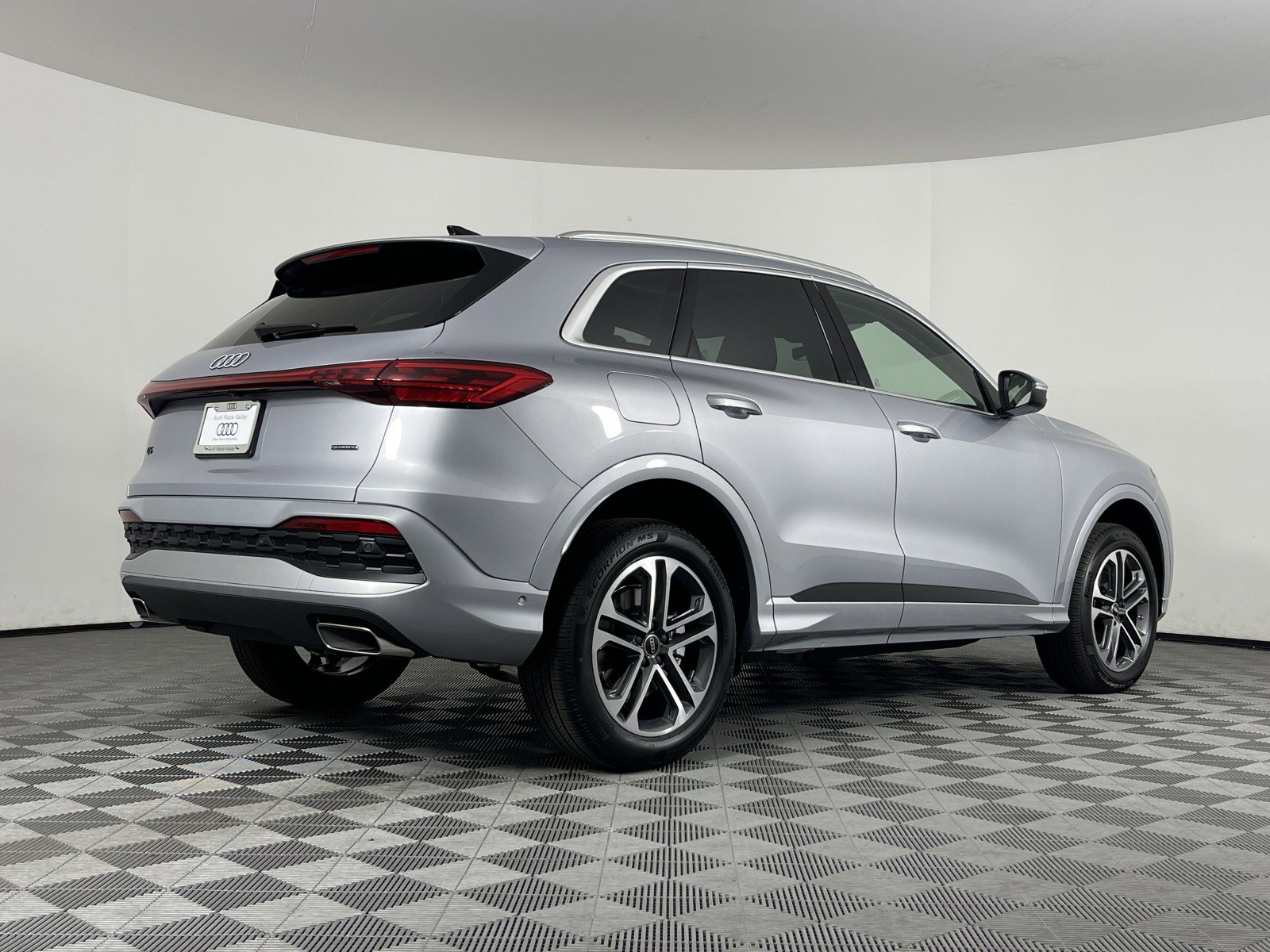 New 2025 Audi Q5 Premium Plus image 15