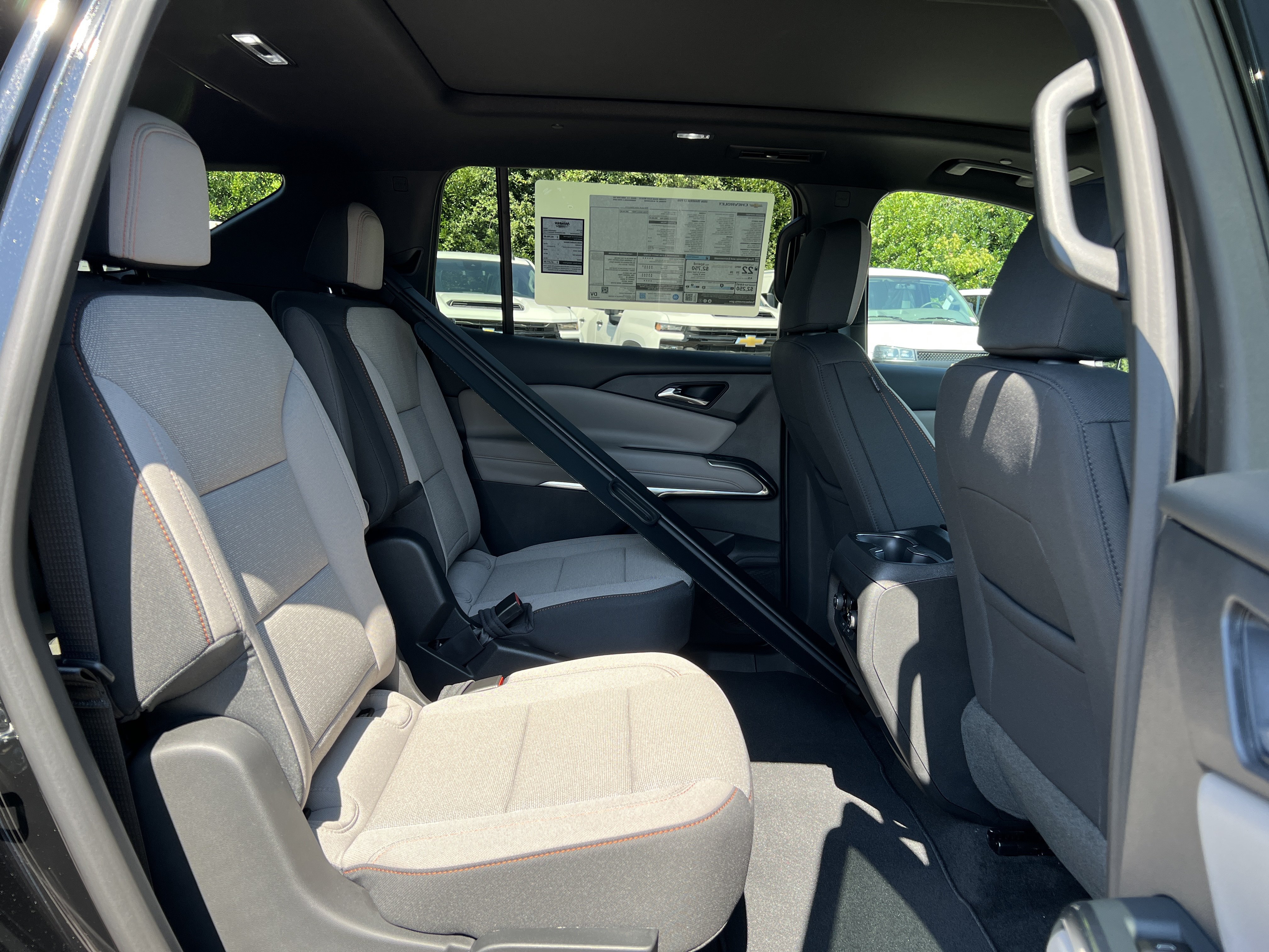 New 2026 Chevrolet Traverse LT w/ Sun and Wheel Package FWD image 34