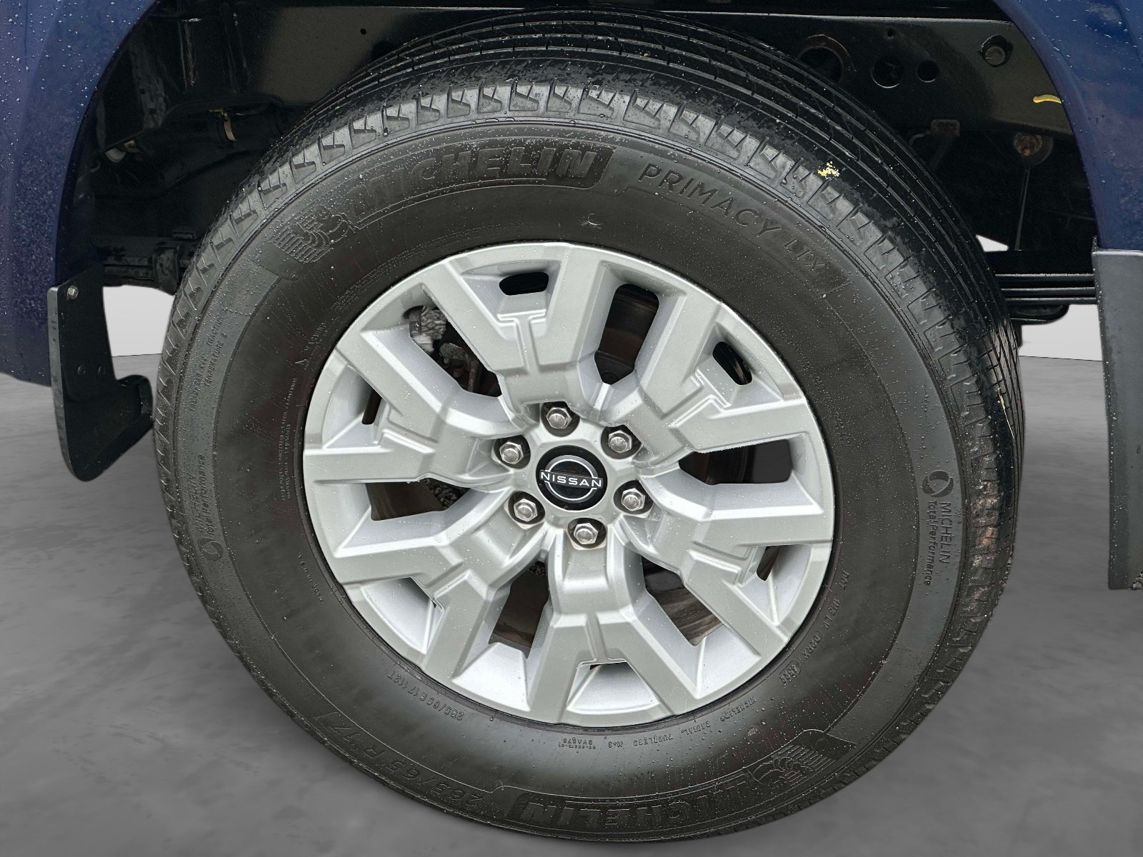 Used 2023 Nissan Frontier SV w/ SV Convenience Package AWD/4WD image 7