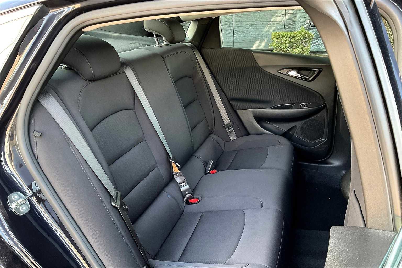 Used 2023 Chevrolet Malibu LS image 18