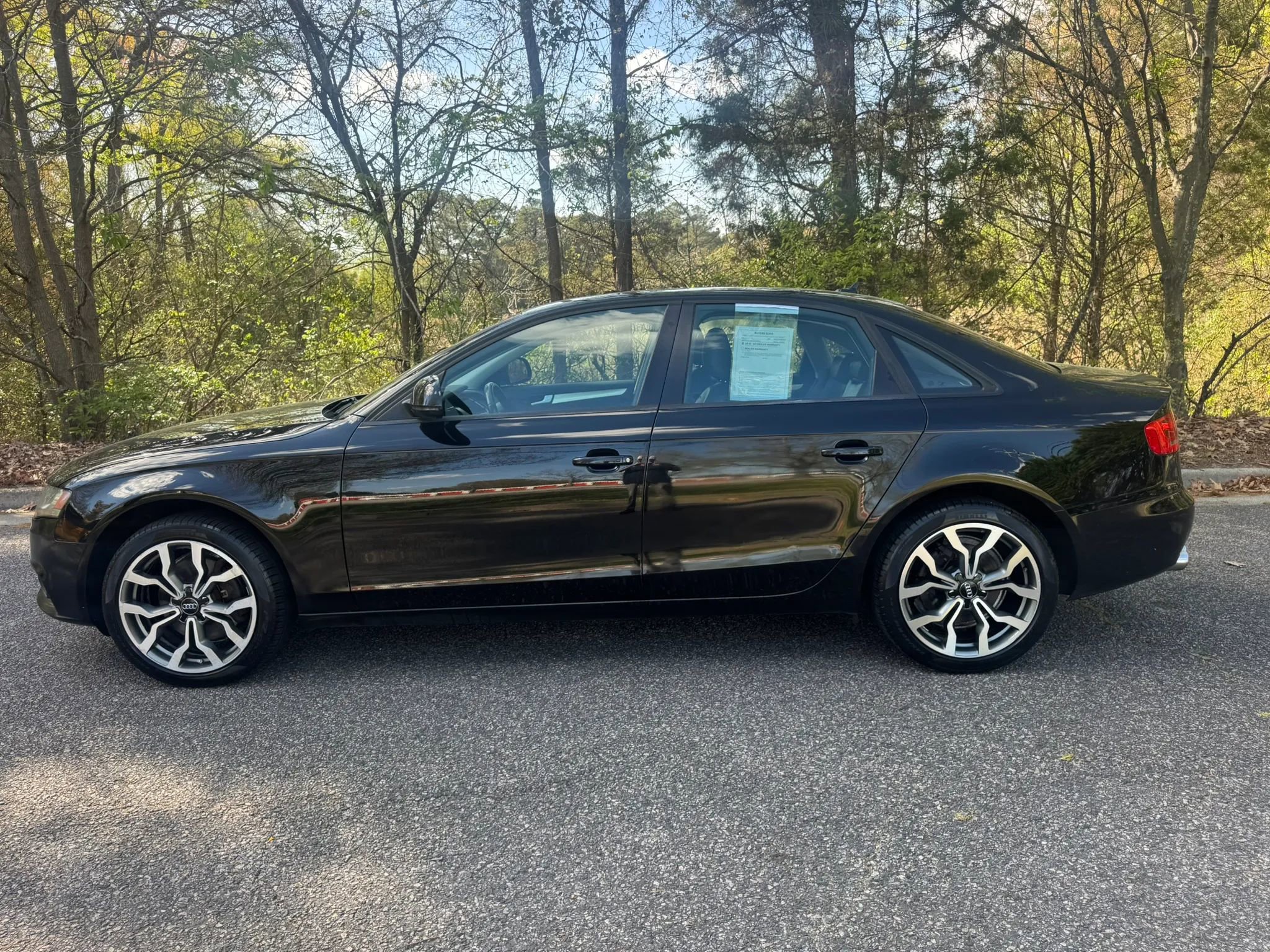 Used 2009 Audi A4 2.0T Premium image 3