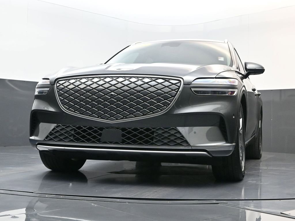 Used 2023 Genesis Electrified GV70 Advanced image 28