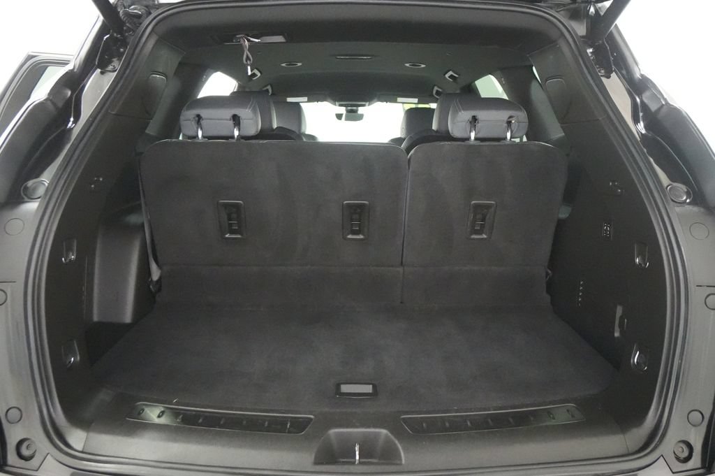 Used 2022 Buick Enclave Premium AWD/4WD image 22