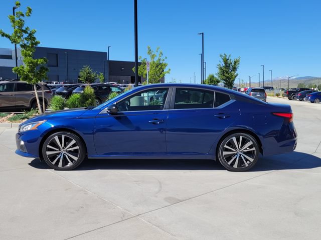 Used 2019 Nissan Altima 2.5 SR FWD image 2
