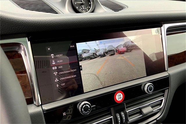 New 2025 Porsche Macan image 35