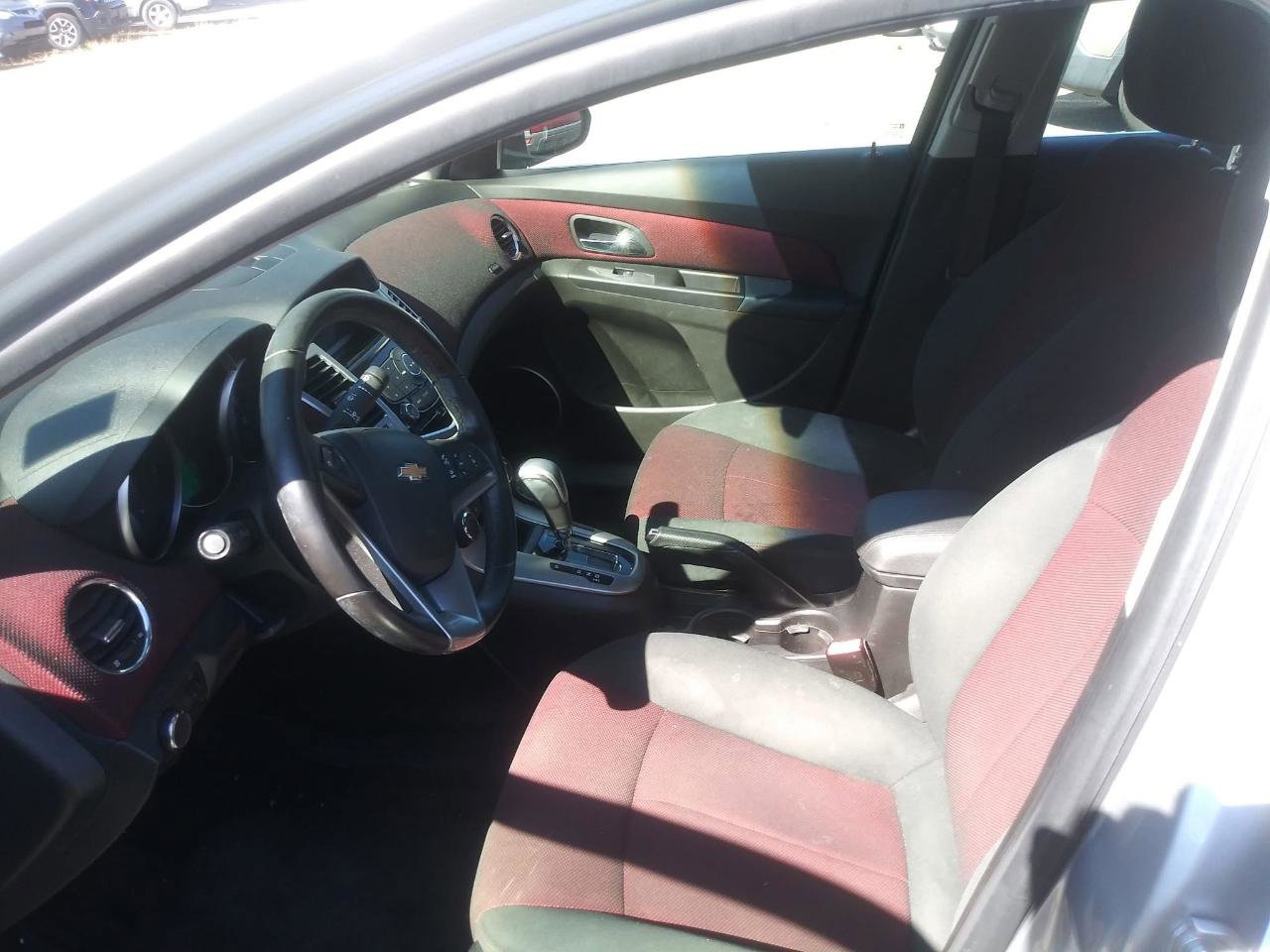 Used 2011 Chevrolet Cruze LT image 4