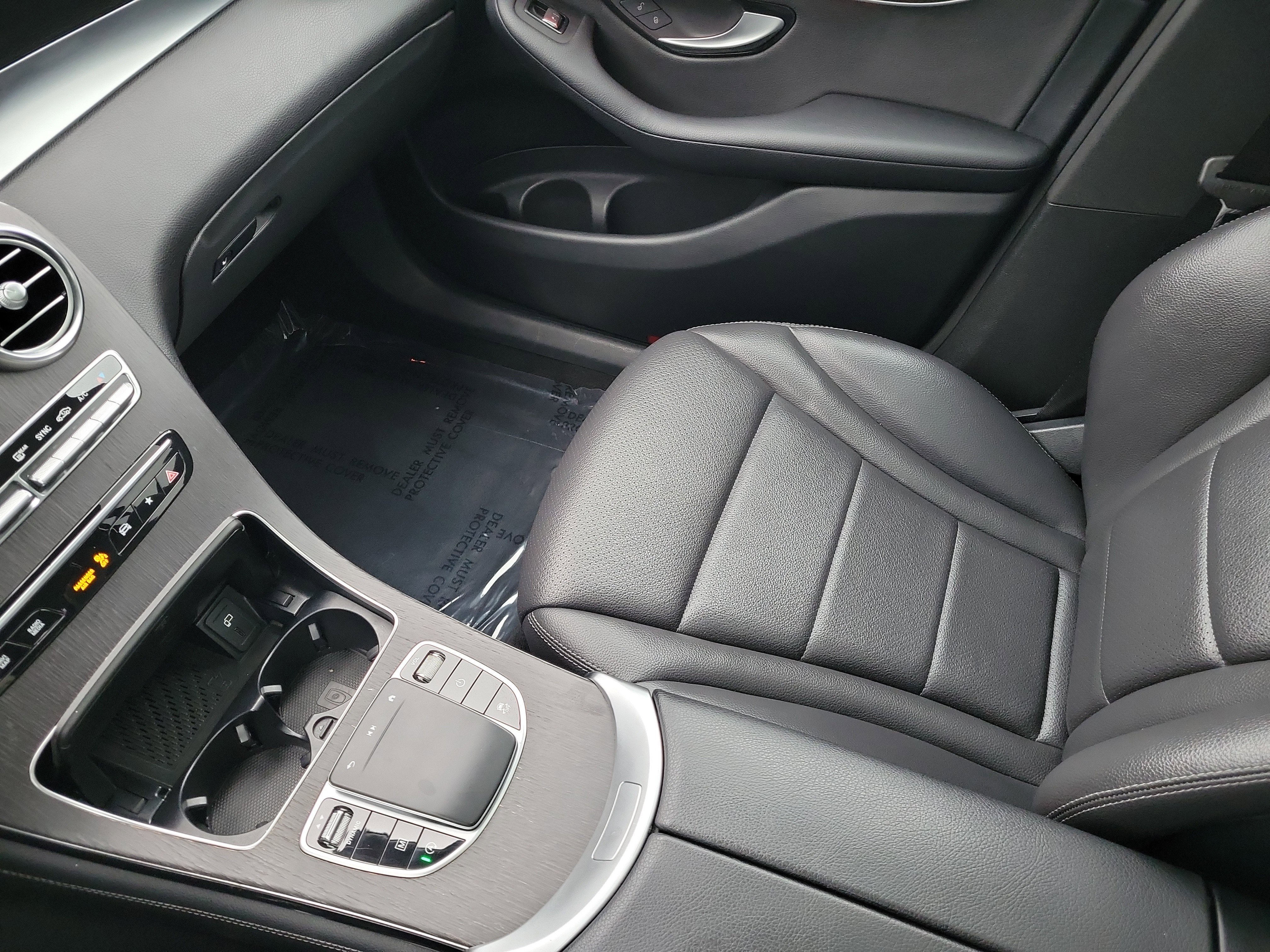 Used 2020 Mercedes-Benz GLC 300 4MATIC image 22