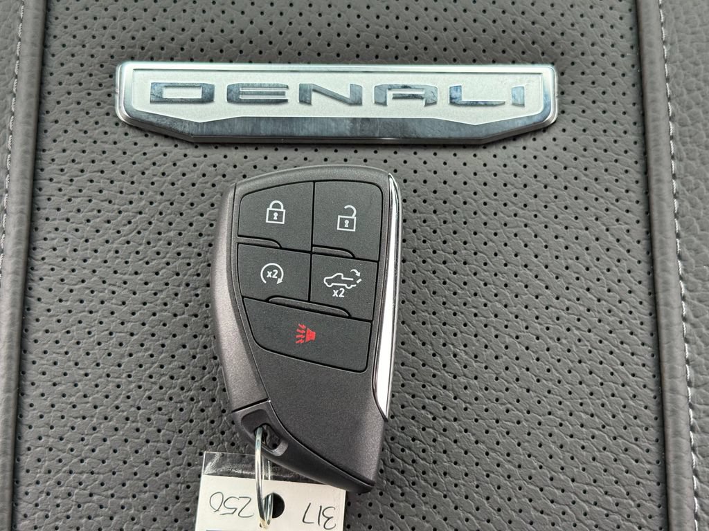 New 2026 GMC Sierra 2500 Denali w/ Denali Reserve Package AWD/4WD image 40