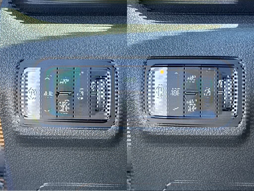 New 2026 GMC Terrain AT4 w/ Convenience Package III image 10