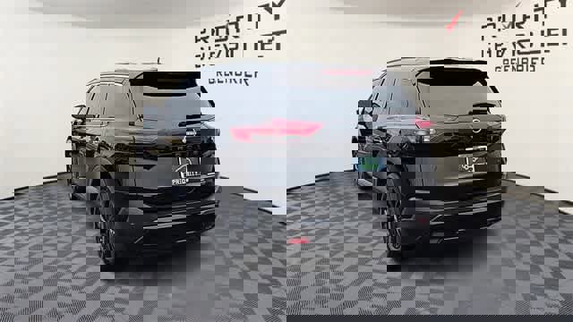 Used 2023 Nissan Rogue SV w/ SV Premium B Package image 7