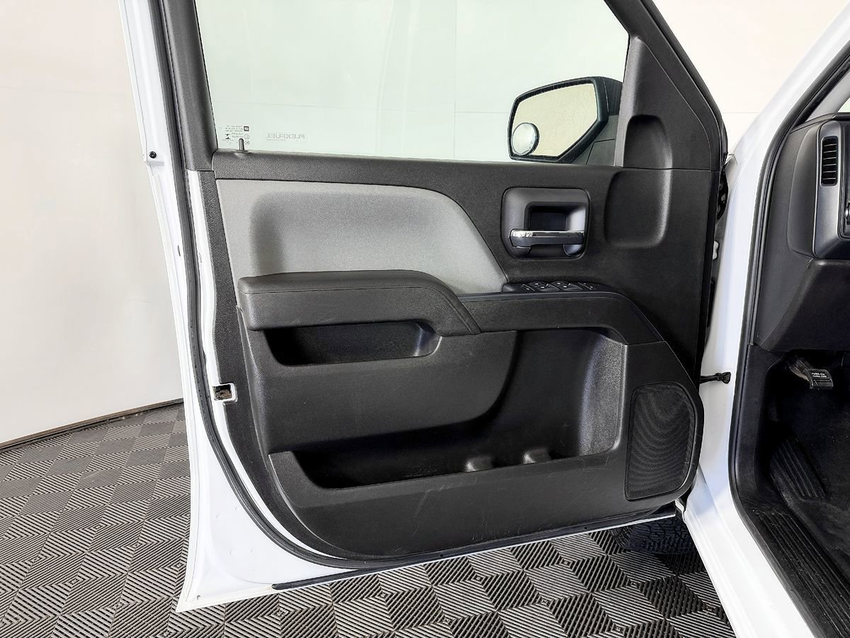 Used 2018 Chevrolet Silverado 1500 W/T AWD/4WD image 18