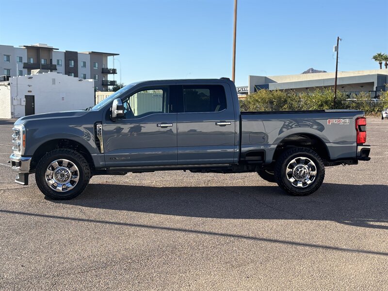 Used 2023 Ford F350 Lariat w/ Chrome Package AWD/4WD image 7