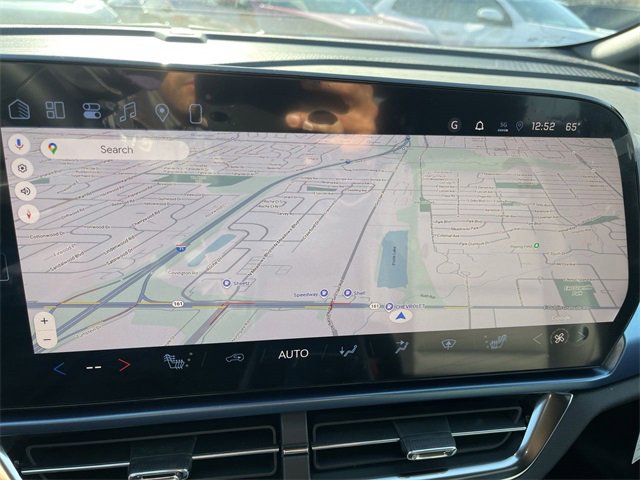 New 2026 Chevrolet Equinox EV LT image 18