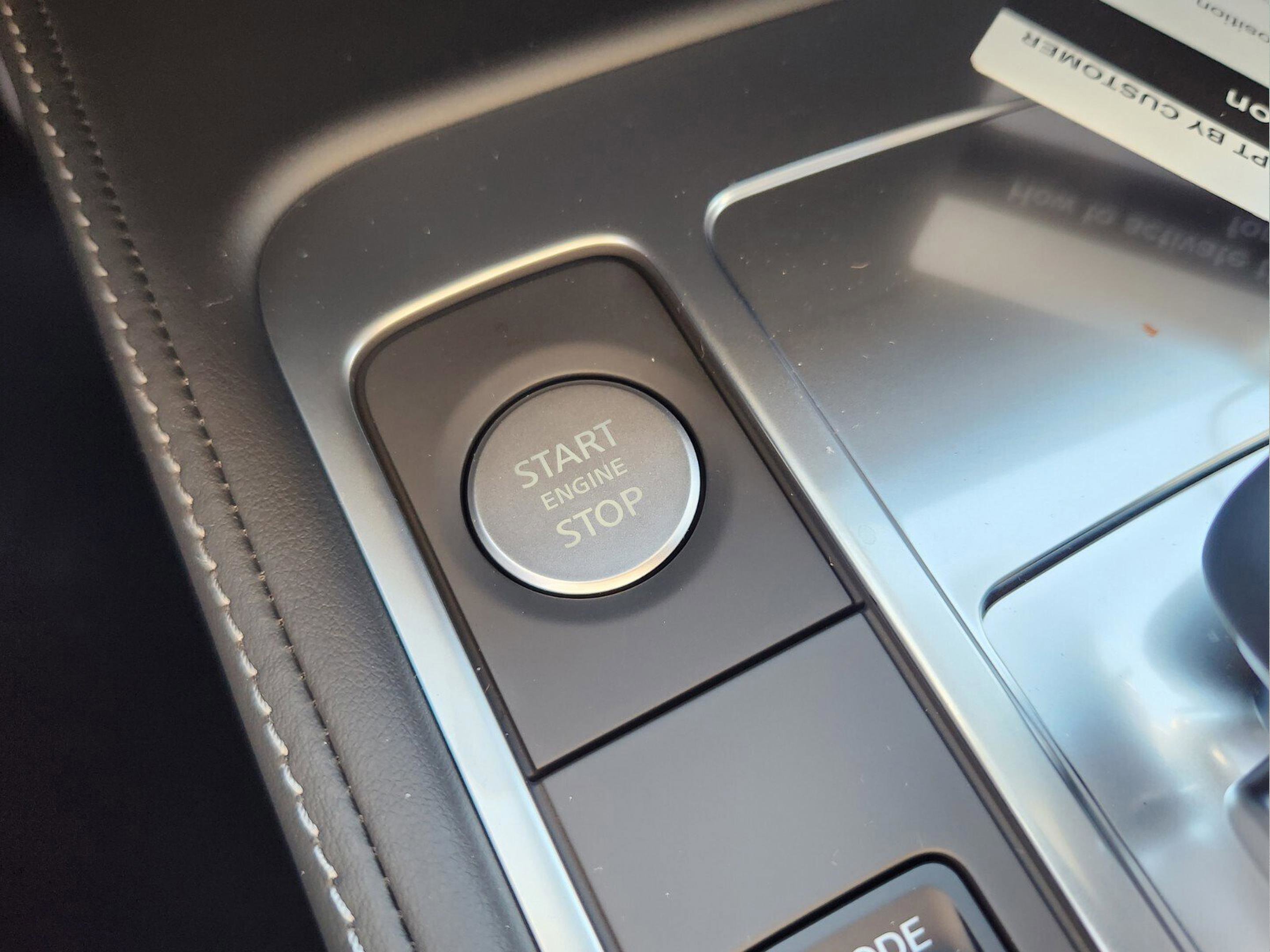 Certified 2025 INFINITI QX60 Luxe w/ Lighting Package (N94) image 22