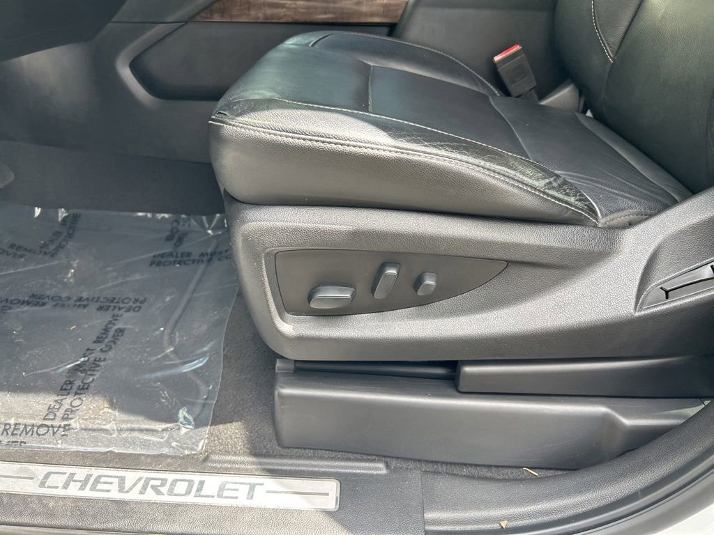 Used 2019 Chevrolet Suburban LT RWD image 48