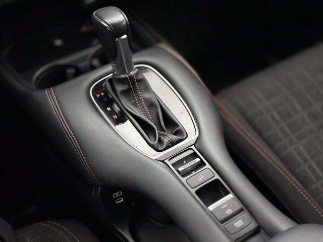 Used 2025 Honda HR-V Sport image 13
