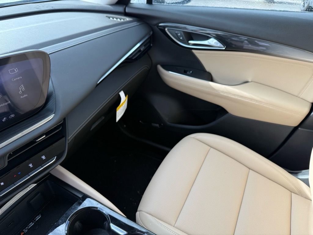Used 2025 Buick Envision Preferred image 29