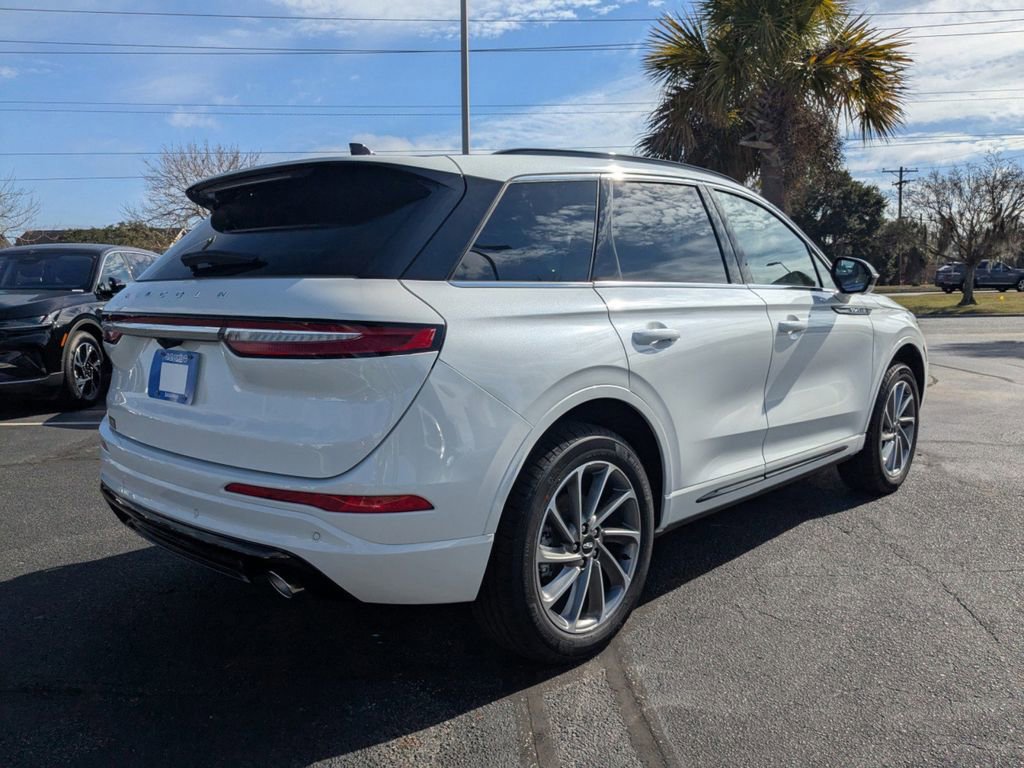 New 2026 Lincoln Corsair Grand Touring image 4