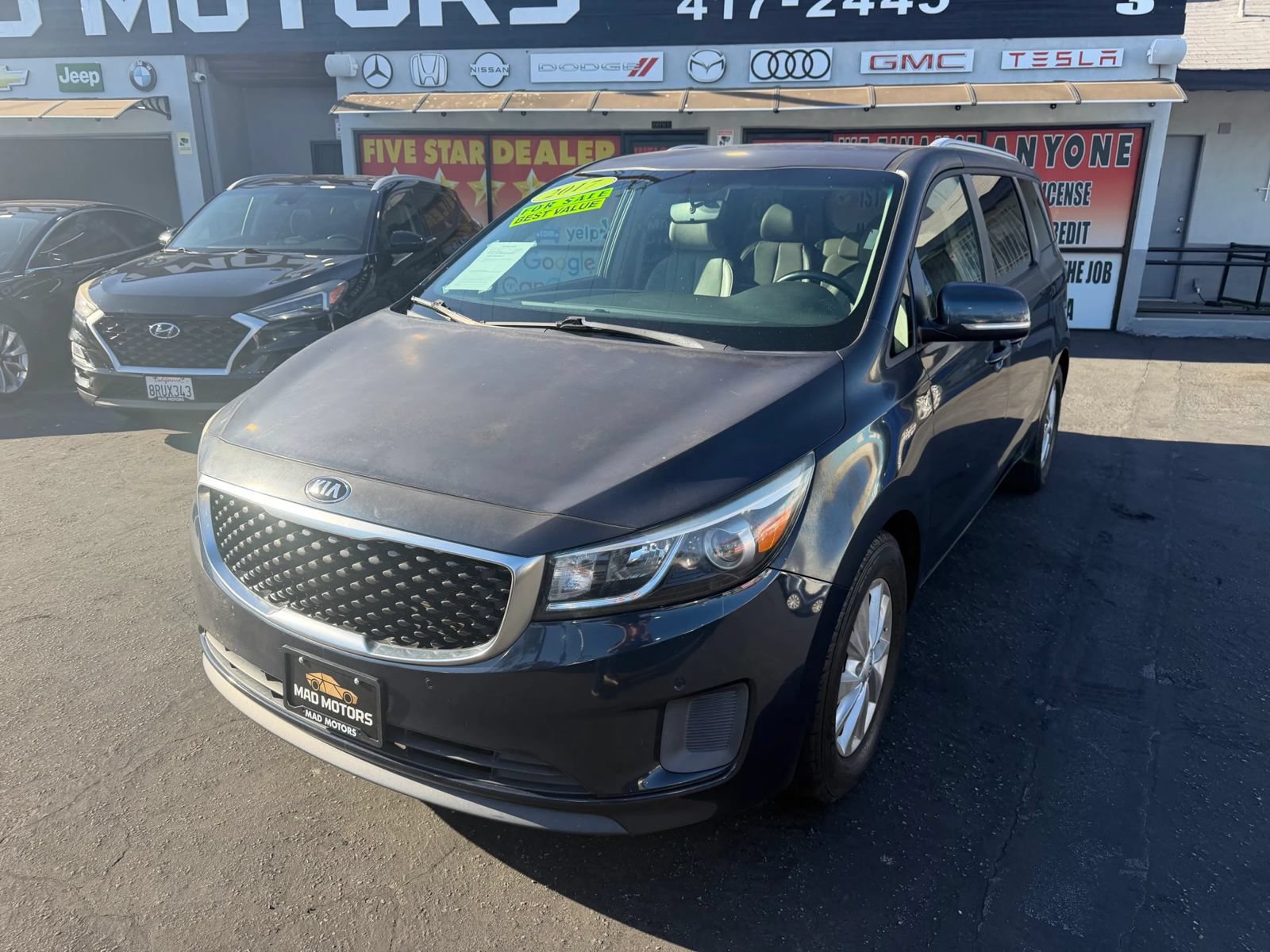 Used 2017 Kia Sedona LX w/ LX Essentials Premium Package