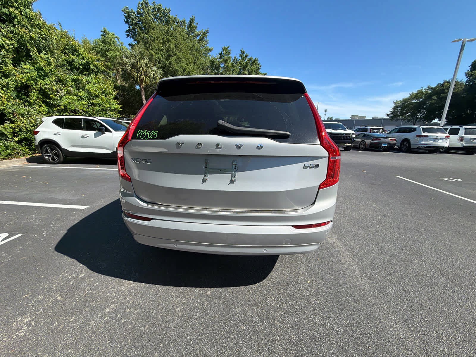 Used 2023 Volvo XC90 B5 Core w/ Protection Package Premier AWD/4WD image 15