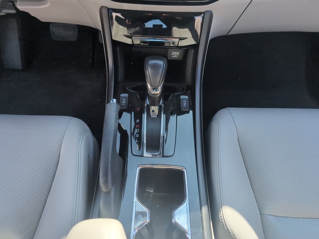 Used 2017 Honda Accord EX-L image 18