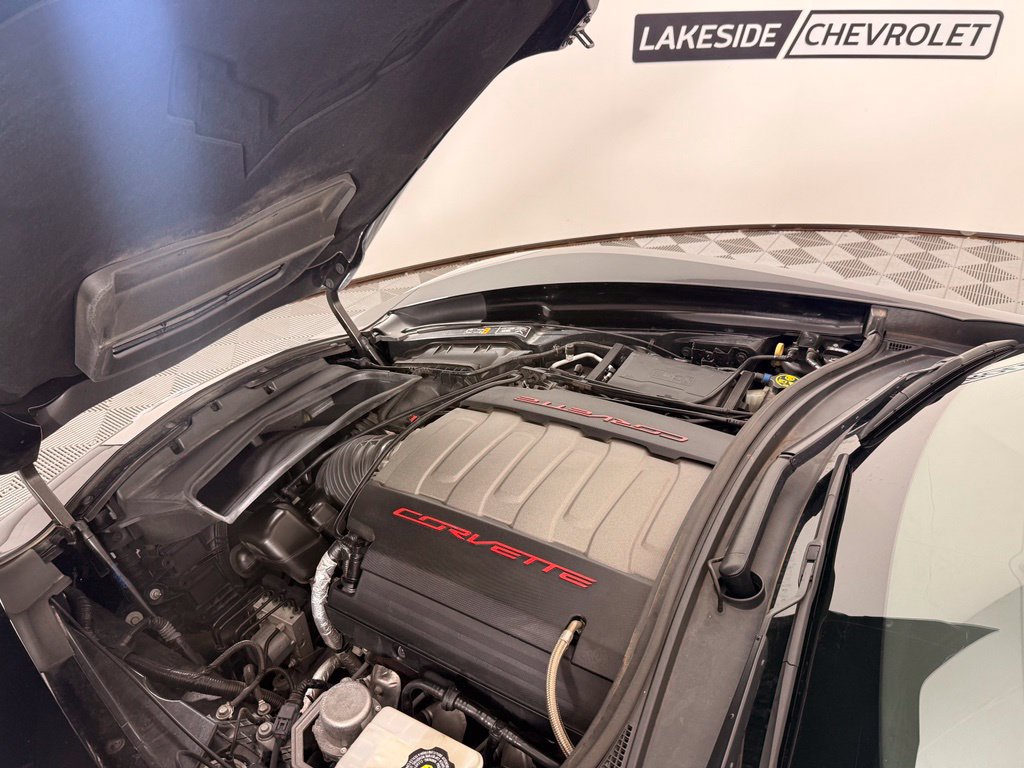 Used 2019 Chevrolet Corvette Stingray Coupe RWD image 23