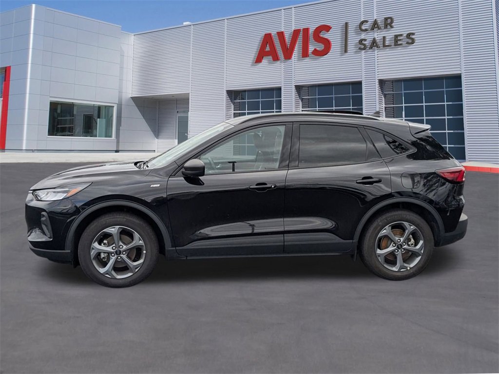 Used 2025 Ford Escape ST-Line image 2