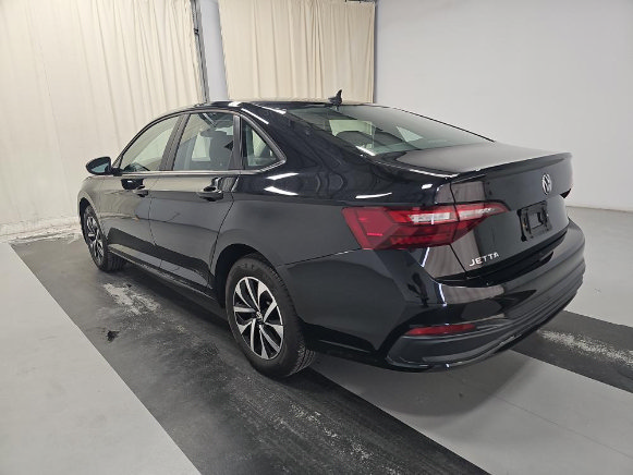 Used 2024 Volkswagen Jetta S FWD image 4