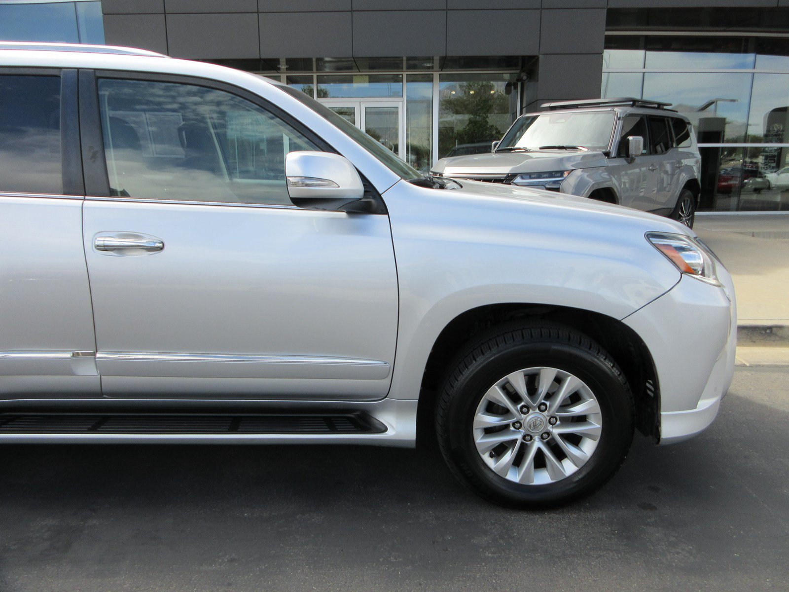 Used 2019 Lexus GX 460 Premium AWD/4WD image 12