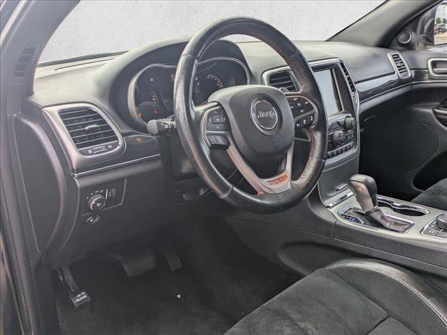 Used 2017 Jeep Grand Cherokee Trailhawk w/ Trailhawk Luxury Group AWD/4WD image 9
