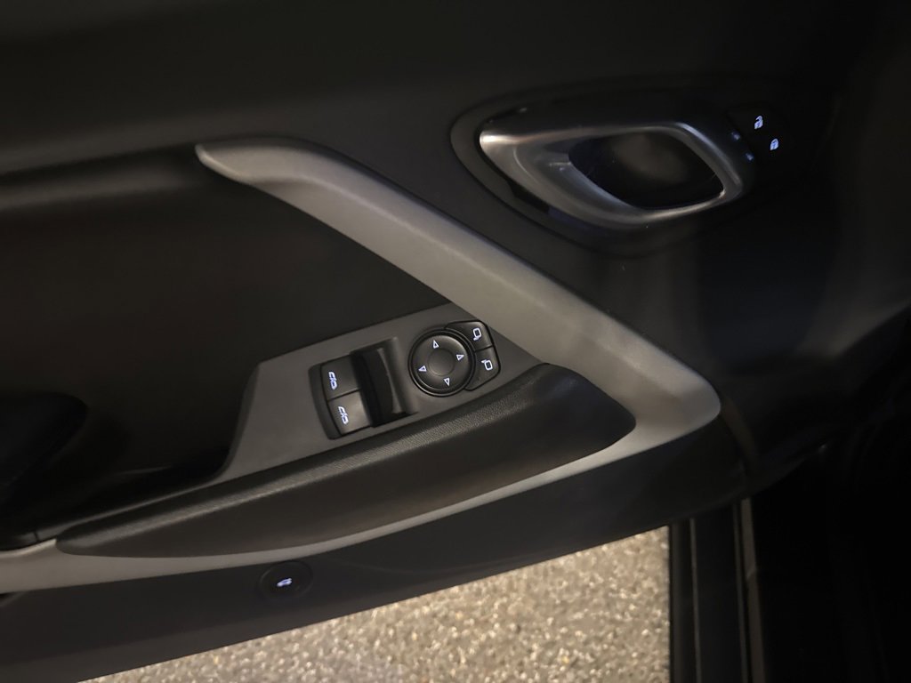 Used 2022 Chevrolet Camaro LS image 13