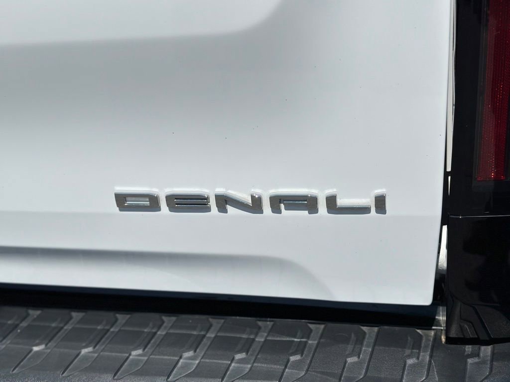 Used 2025 GMC Sierra EV Denali image 44