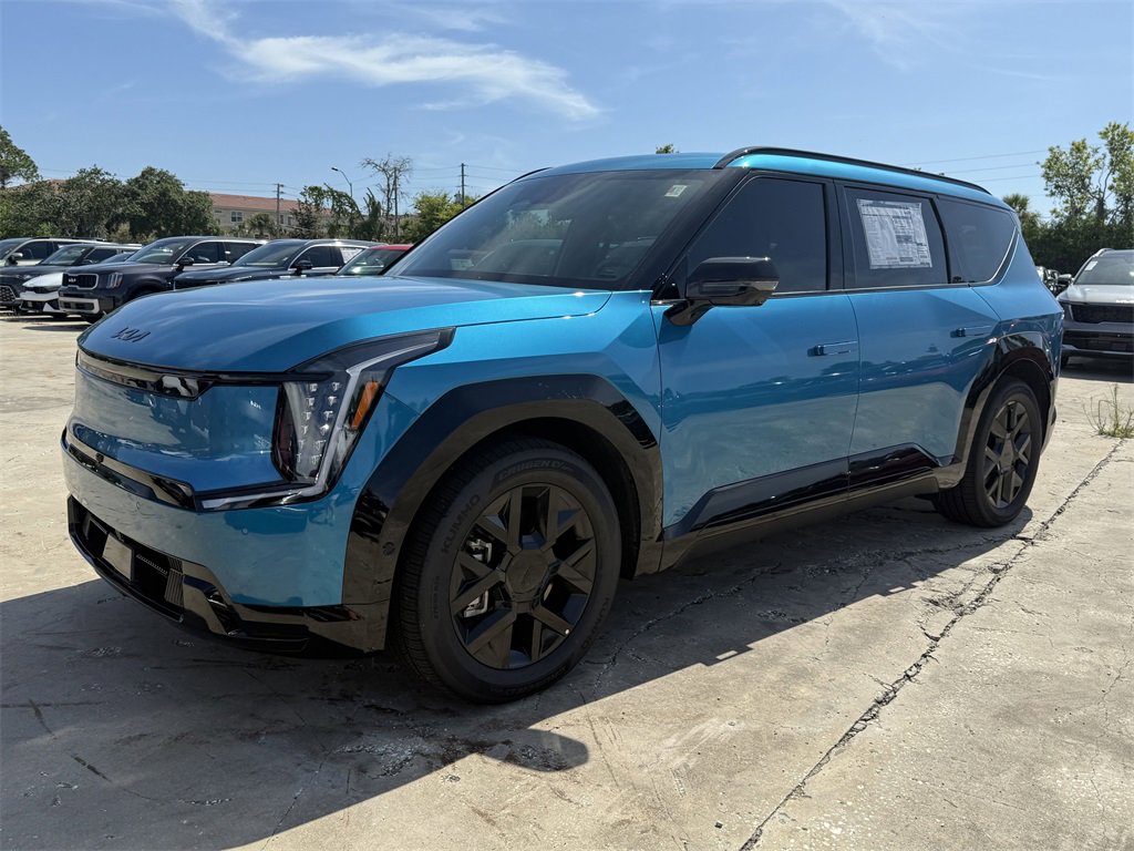 New 2026 Kia EV9 Land w/ Nightfall Edition Package image 4