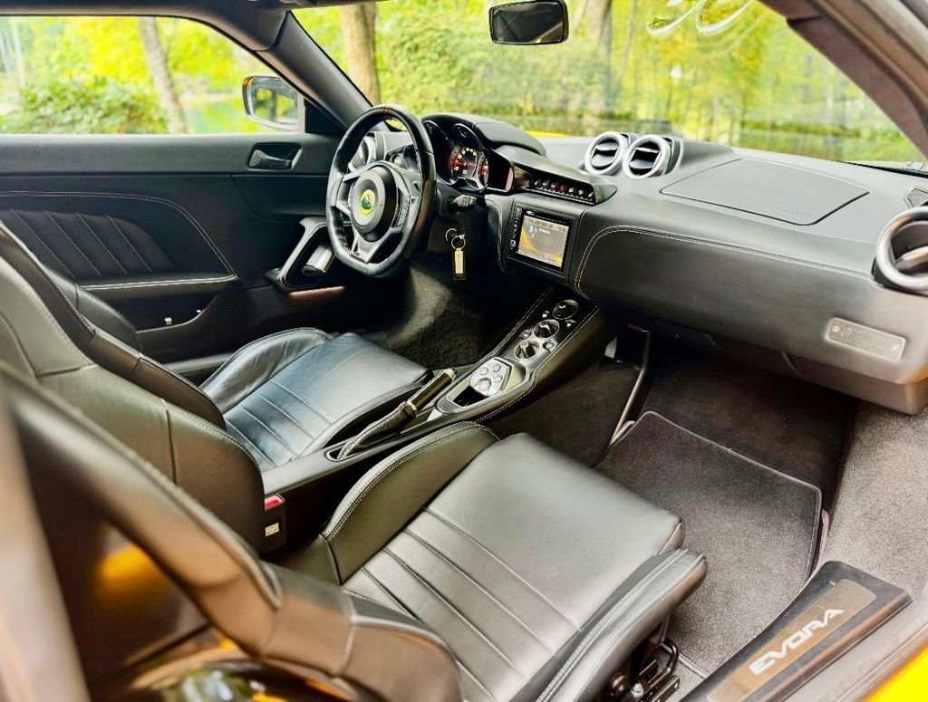 Used 2017 Lotus Evora 400 image 24