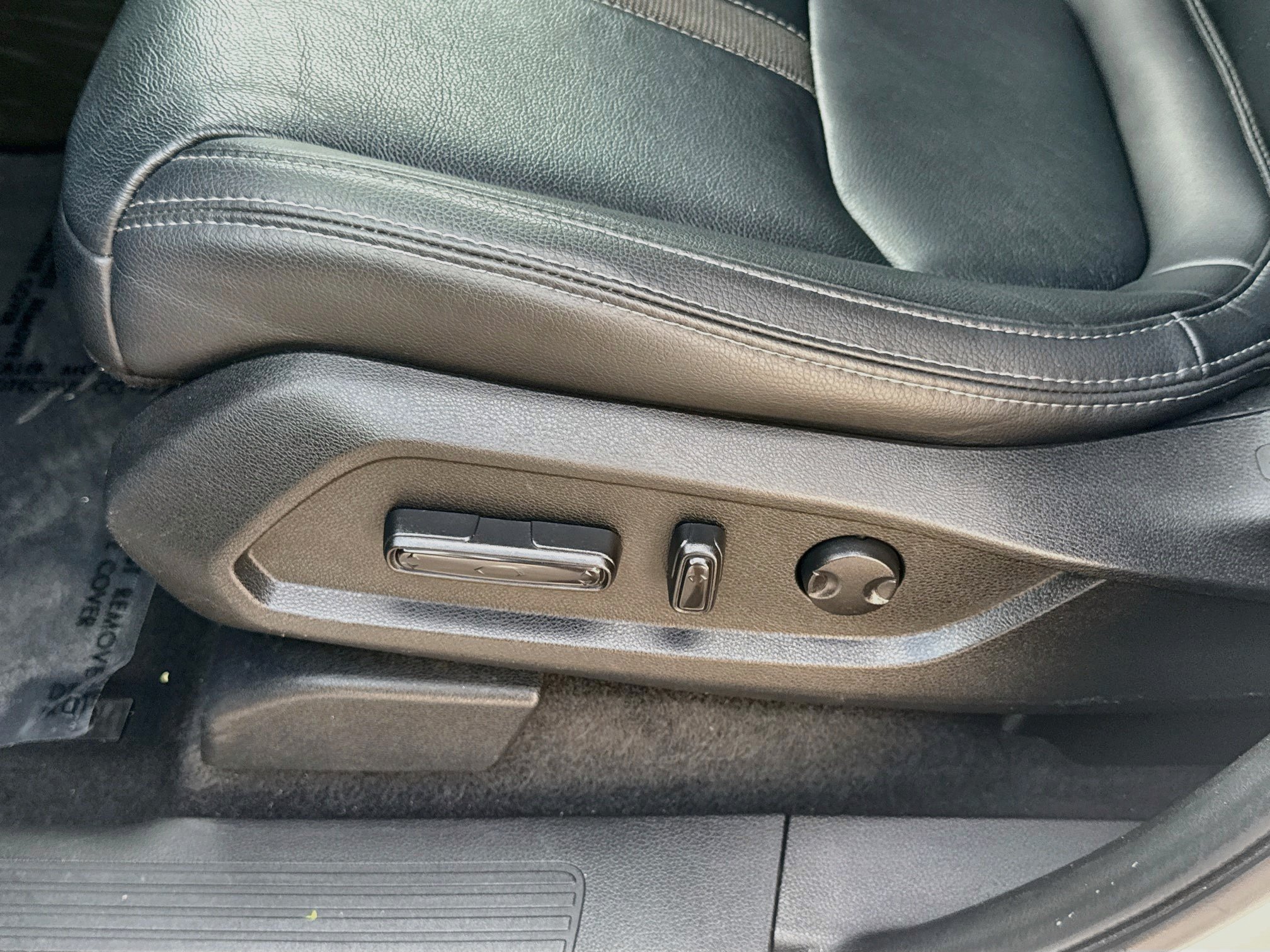 Used 2023 Honda Pilot EX-L image 17