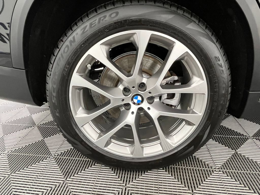 Certified 2024 BMW X5 xDrive40i w/ Premium Package AWD/4WD image 14