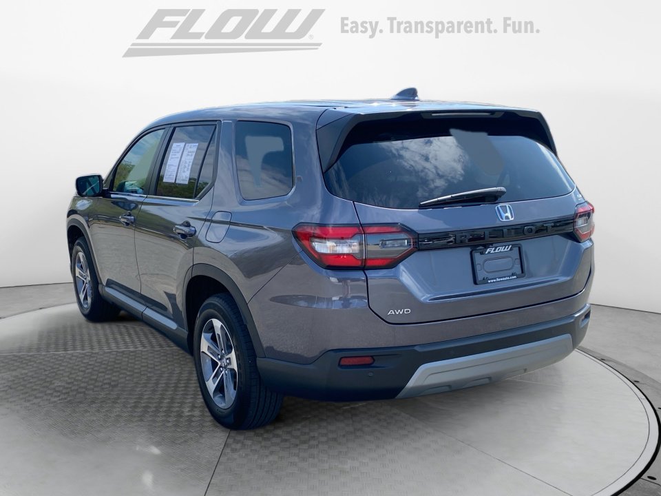 Certified 2025 Honda Pilot EX-L image 6