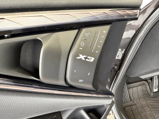 Certified 2025 BMW X3 xDrive30 w/ Premium Package AWD/4WD image 15