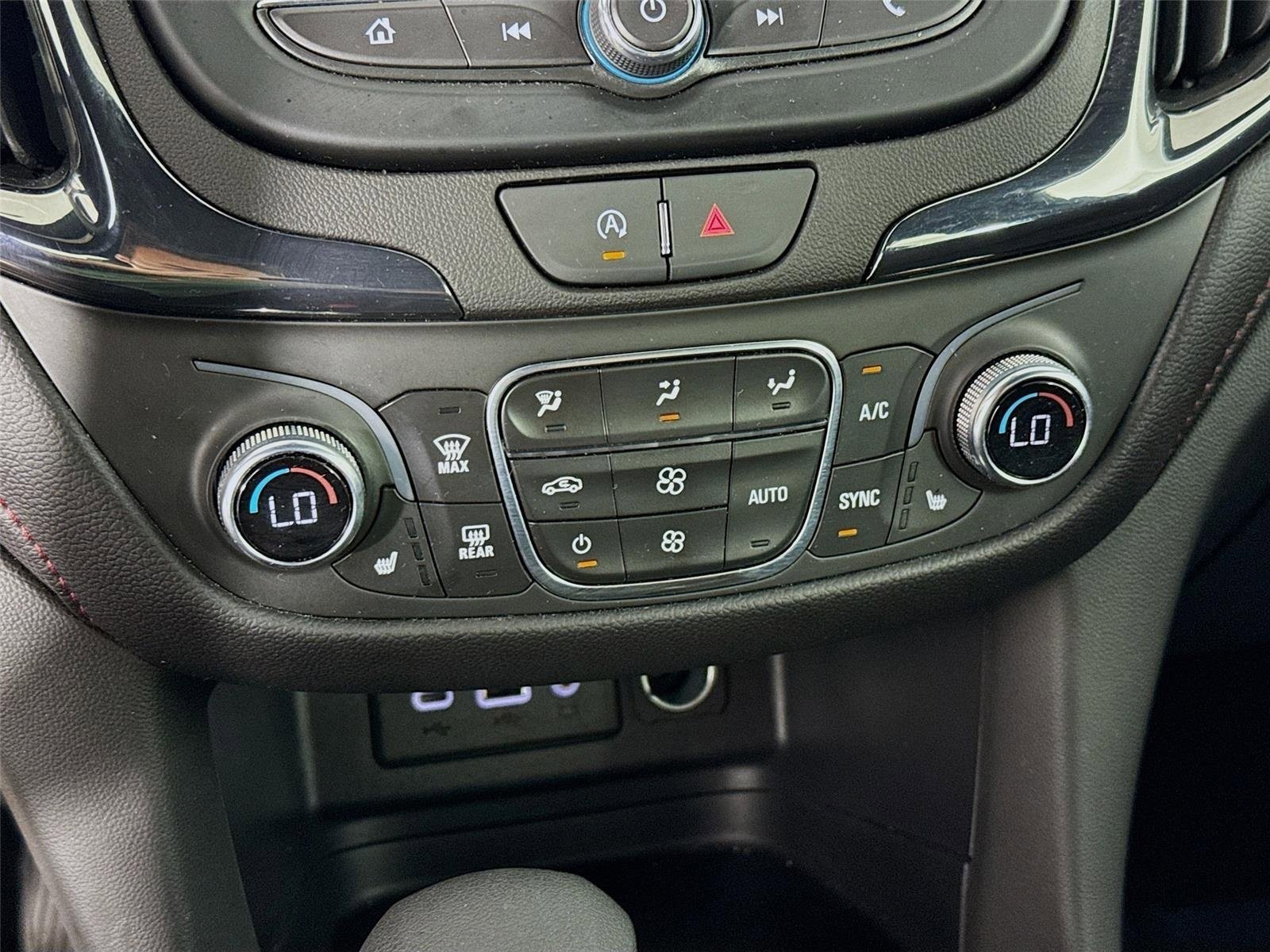 Used 2024 Chevrolet Equinox RS FWD image 16