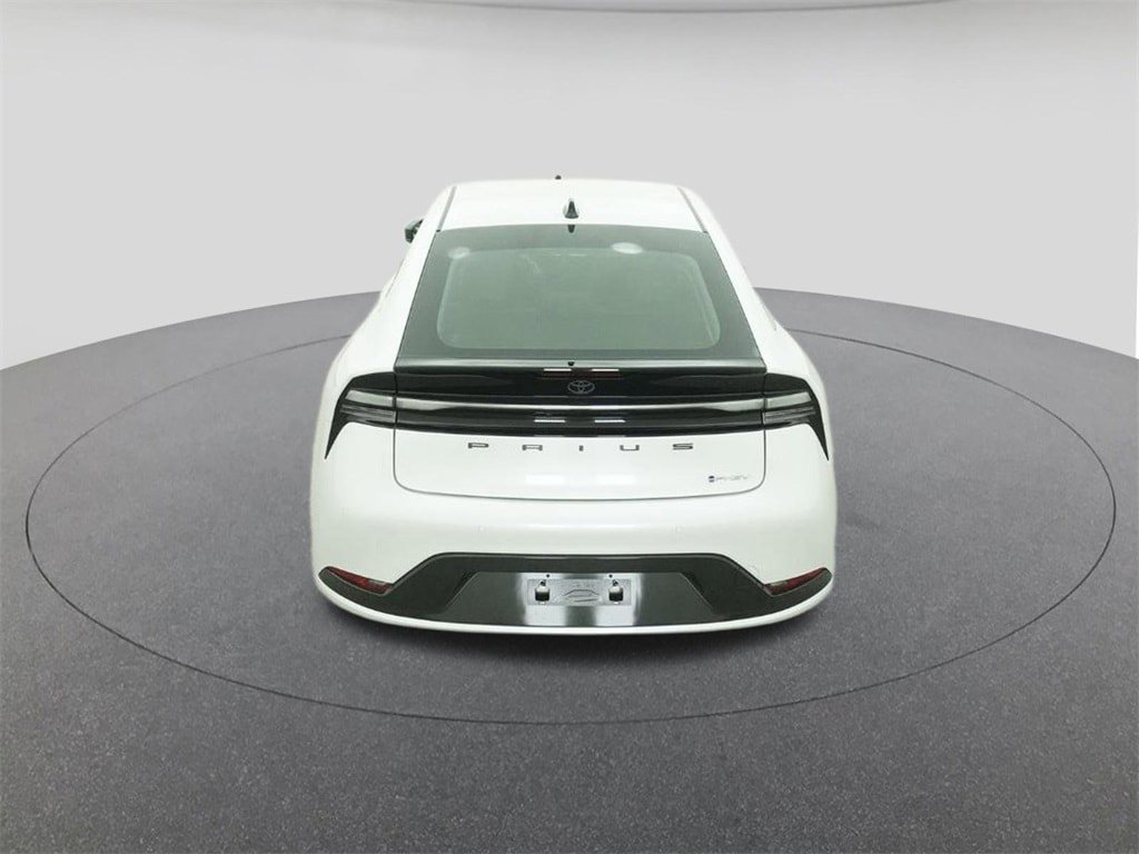 New 2026 Toyota Prius Plug-In Hybrid FWD image 7