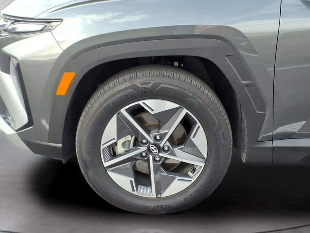 Used 2025 Hyundai Tucson SEL AWD/4WD image 9