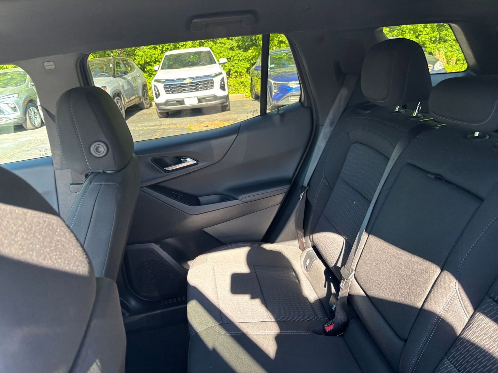 Used 2025 Chevrolet Equinox LT FWD image 35
