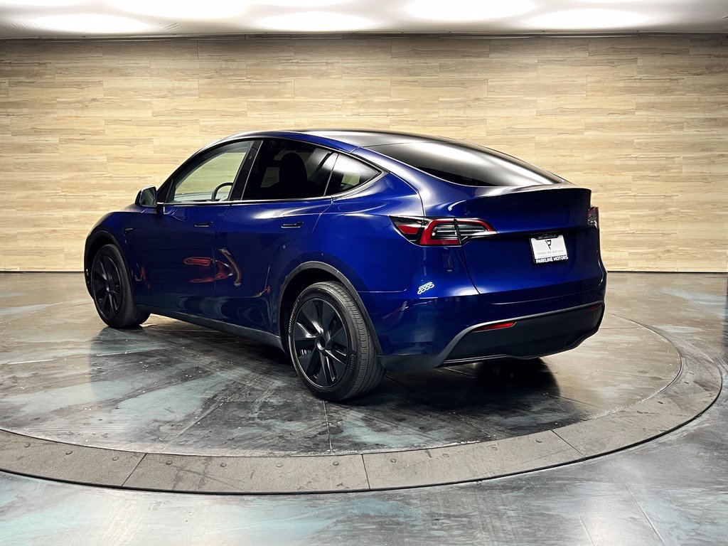 Used 2025 Tesla Model Y Long Range AWD/4WD image 12