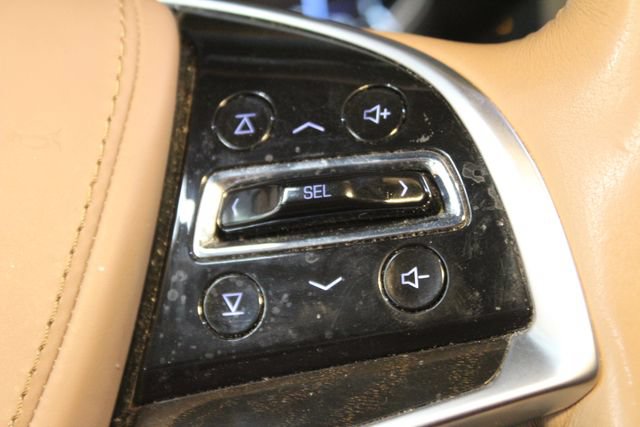 Used 2018 Cadillac Escalade Platinum AWD/4WD image 27