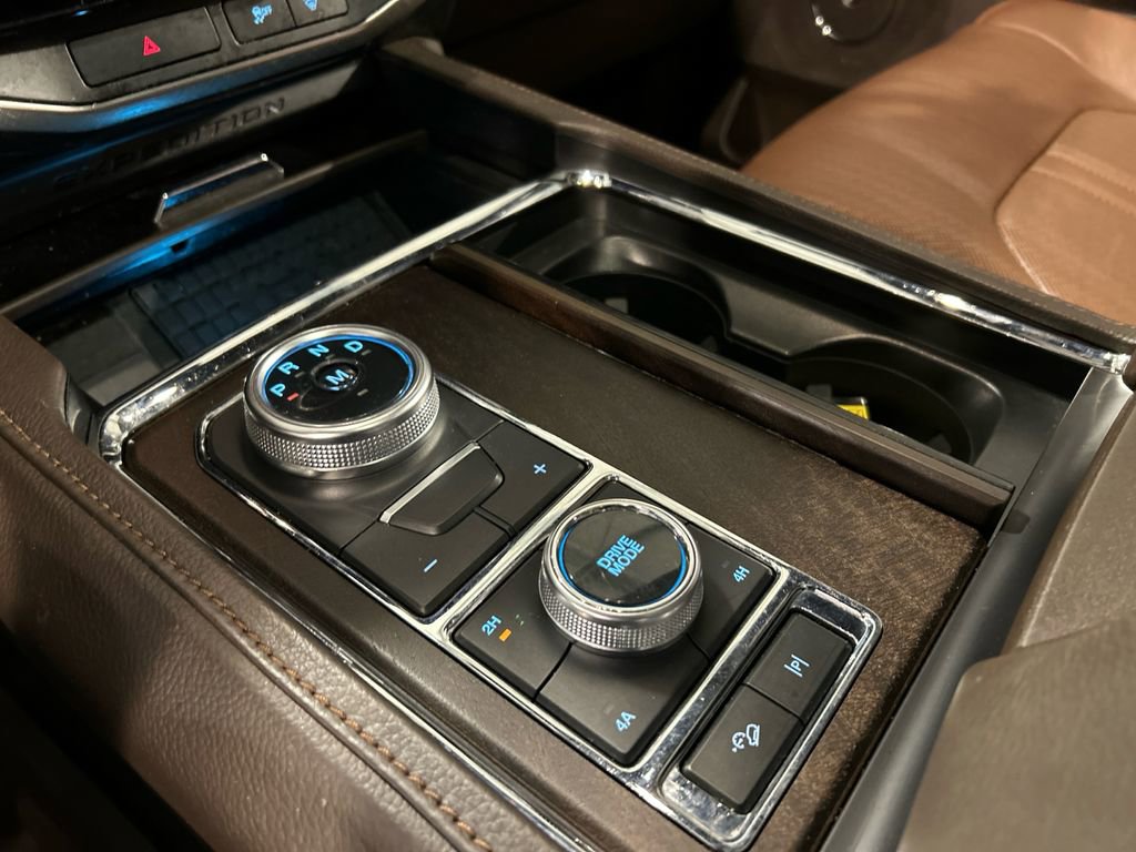 Used 2022 Ford Expedition King Ranch image 18