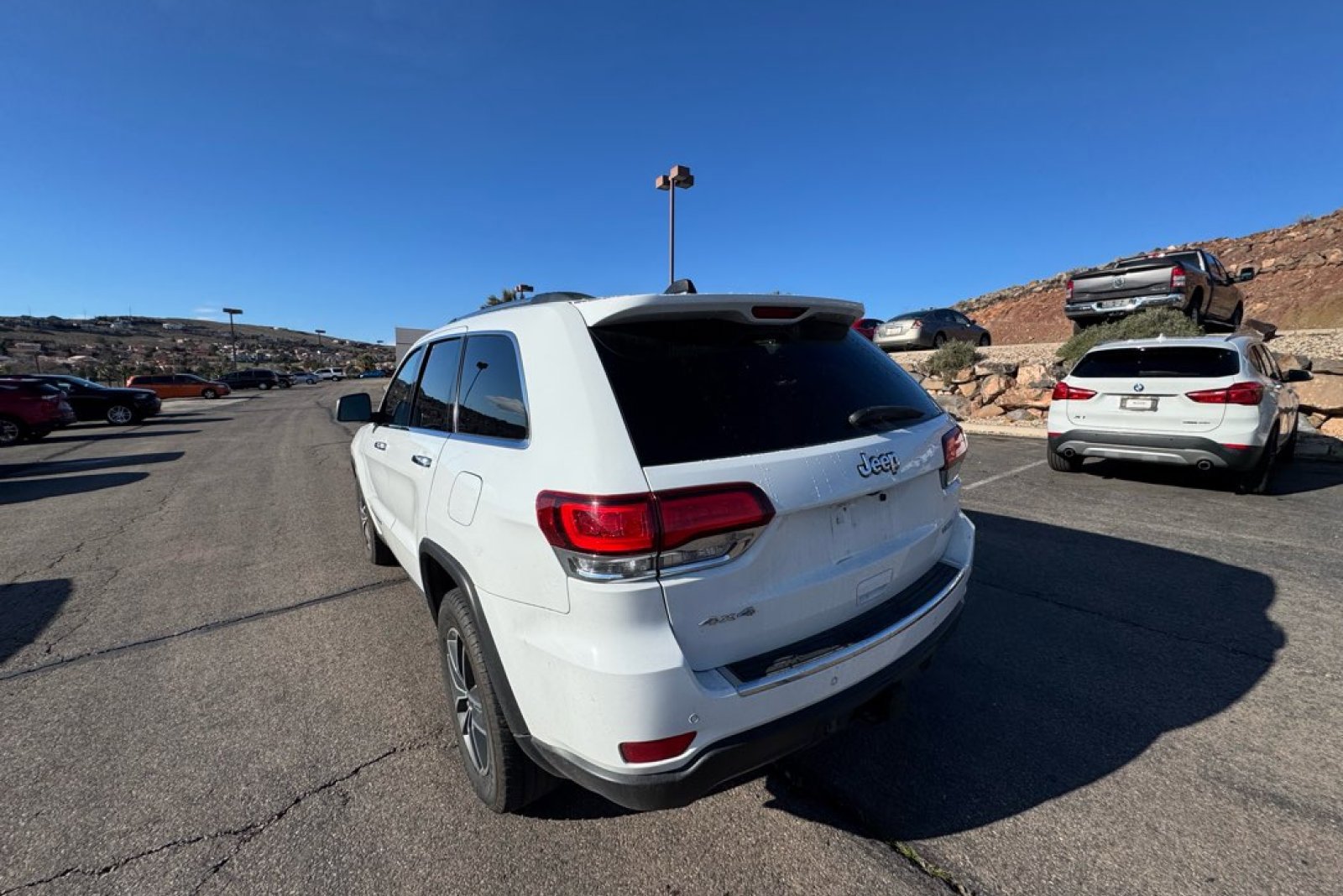 Used 2020 Jeep Grand Cherokee Limited w/ Trailer Tow Group IV image 3