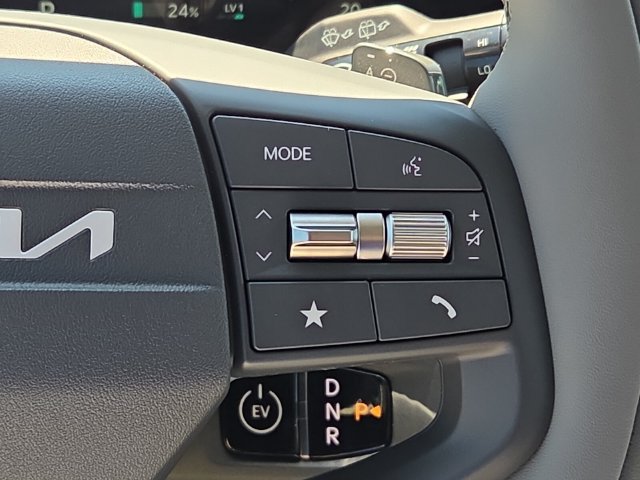 New 2027 Kia EV3 Wind FWD image 11